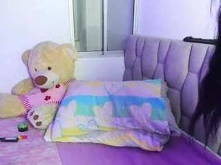 Kuro-vall from CamSoda