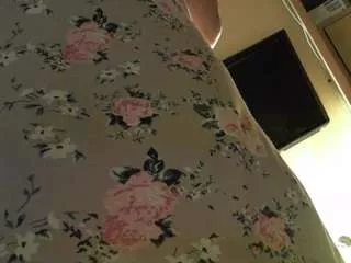 Larahotr from CamSoda