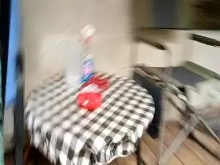 laura-graham from CamSoda is Freechat