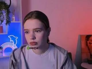 laura-sween from CamSoda is Freechat
