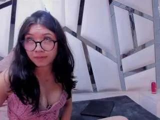 laurynandnarem from CamSoda is Freechat