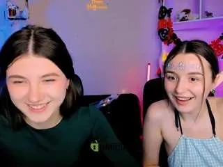 leslie-bird from CamSoda is Freechat