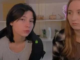 liana-purr from CamSoda is Freechat