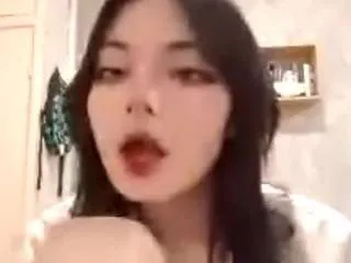 Lilarobidoux from CamSoda