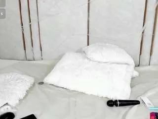 lilith-dry from CamSoda is Freechat