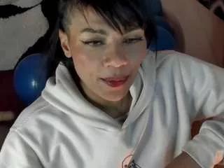lilithsavett from CamSoda