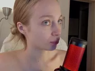 Lisa-babe from CamSoda