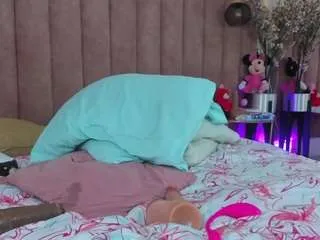 Lizzyolsen from CamSoda