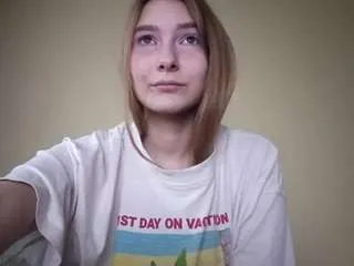 luciennebronaugh from CamSoda is Freechat