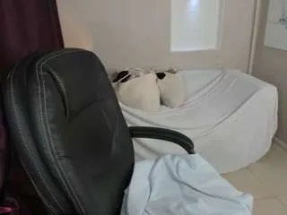 lucyyboobis from CamSoda is Freechat