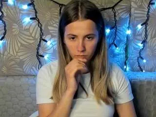 Maggiecake from CamSoda