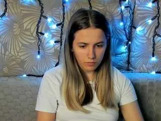 Maggiecake from CamSoda