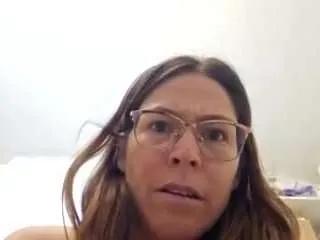 maskwomen from CamSoda is Freechat