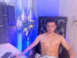 maxibenetti from CamSoda is Freechat