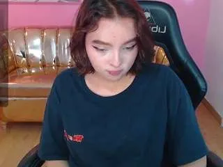 mia-foster-t from CamSoda is Freechat