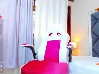 mia-kinky from CamSoda is Freechat