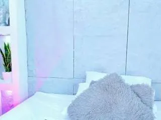 Miacollson from CamSoda