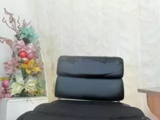 Miayshaveiro from CamSoda