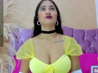 Miiahernandez from CamSoda