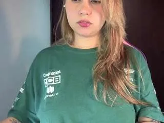 mirilindaa from CamSoda is Freechat