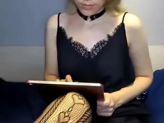 mollydrewer from CamSoda