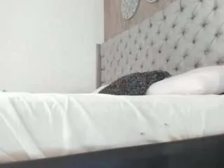 nahomyyangel from CamSoda is Freechat