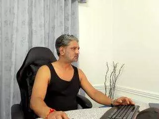 Onlinebossuk from CamSoda