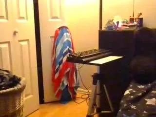 pappyslilfreak from CamSoda is Freechat