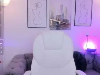 Pekylove from CamSoda