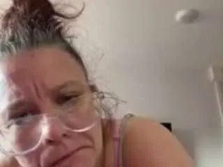 pretzelwetze from CamSoda is Freechat