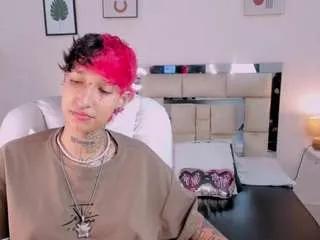 ravengreen from CamSoda is Freechat