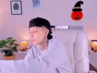 ravengreen from CamSoda is Freechat