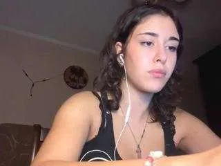 rozellabutrick from CamSoda is Freechat