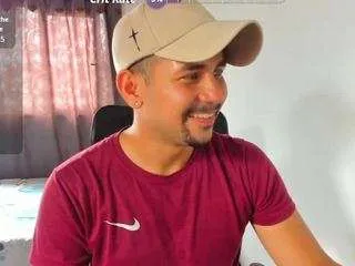 ruizfrank from CamSoda is Freechat