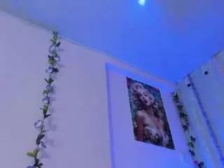 Samanta-roberts from CamSoda