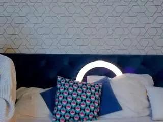 sashaa-meow from CamSoda is Freechat