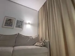 sashalong13 from CamSoda is Freechat