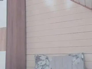 Servallinya from CamSoda