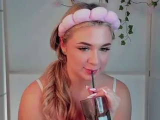 Shaquitapettrey from CamSoda