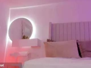 shelynna-azzul from CamSoda is Freechat