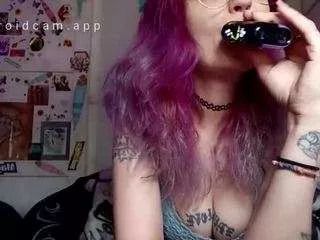 Sinfulvixen1014 from CamSoda