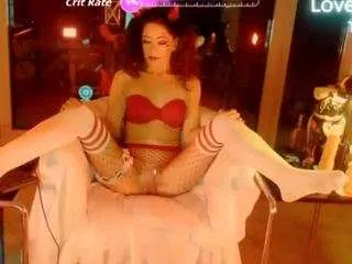 smallestgirlinchat from CamSoda is Freechat