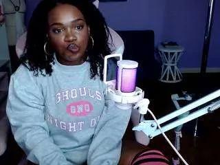 strawberrychub from CamSoda is Freechat
