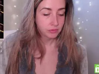 suggestivebehavior from CamSoda is Freechat