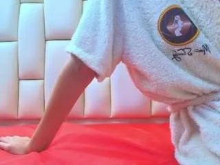 sweet-amye from CamSoda is Freechat