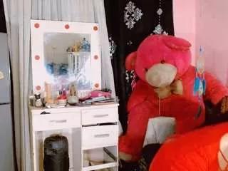 sweet-dollxxx18 from CamSoda