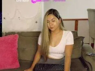 sweetemmaxxx from CamSoda is Freechat