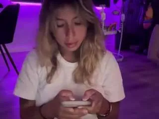 Sweetxariel from CamSoda