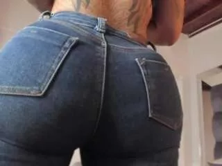 Thebigpam from CamSoda