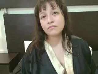 tinny18 from CamSoda is Freechat